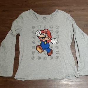 Super mario long Sleeve xl
